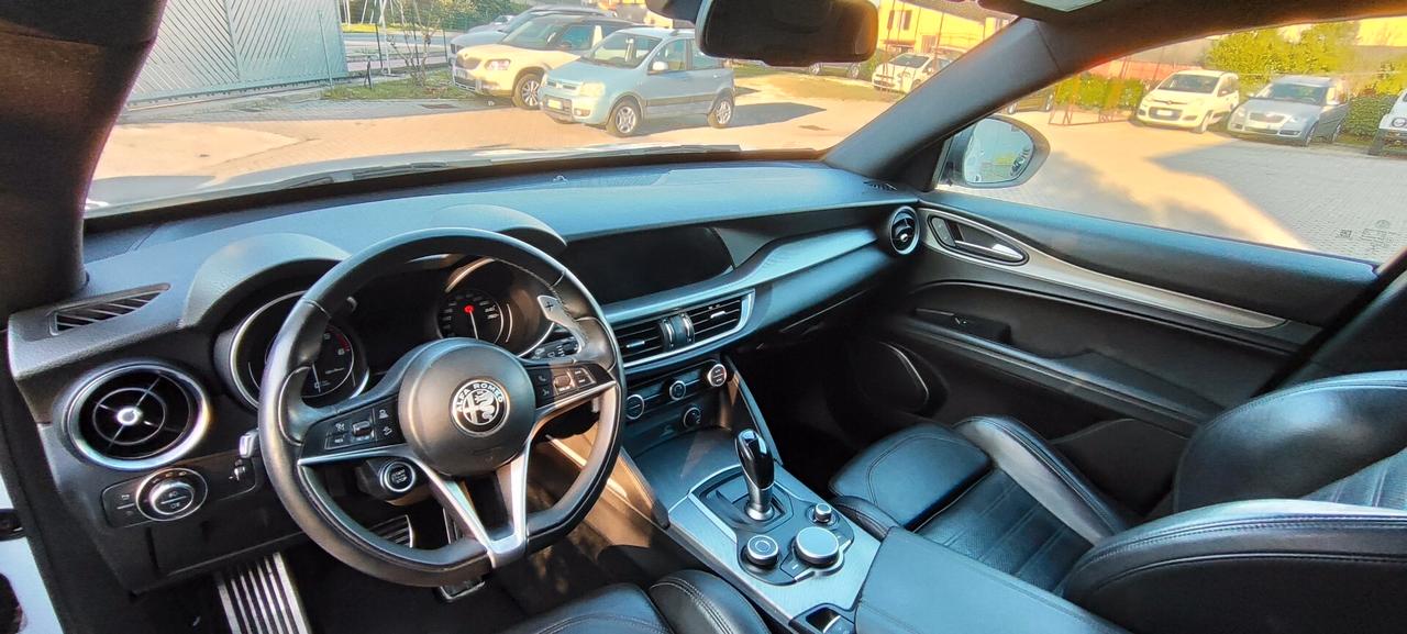 Alfa Romeo Stelvio 2.2 Turbodiesel 210 CV AT8 Q4 B-Tech