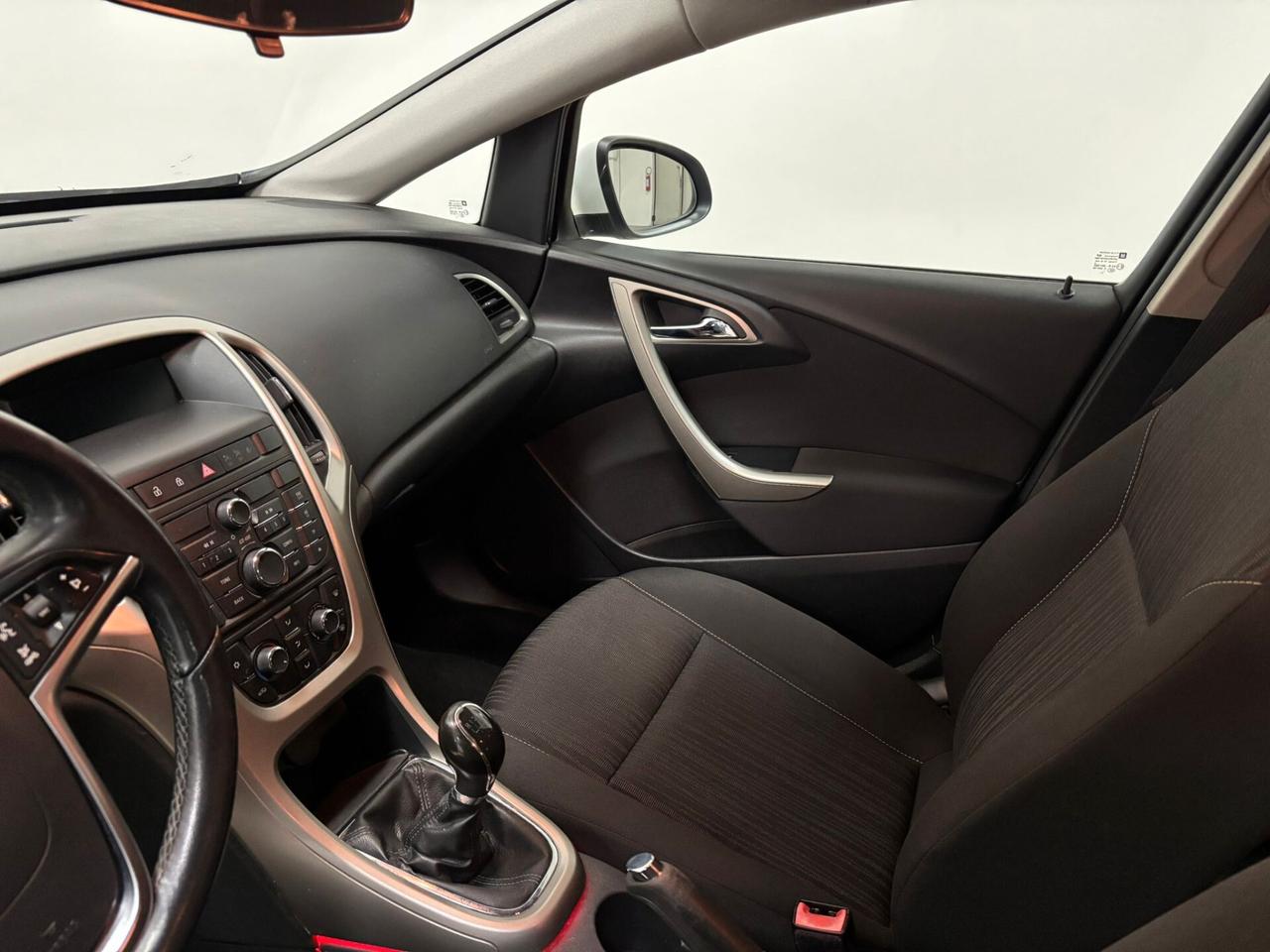 Opel Astra 1.4 Turbo 140CV 5 porte GPL