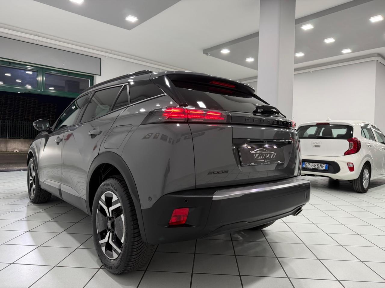 Peugeot 2008 BlueHDi 1.5cc 130cv S&S EAT8 Allure