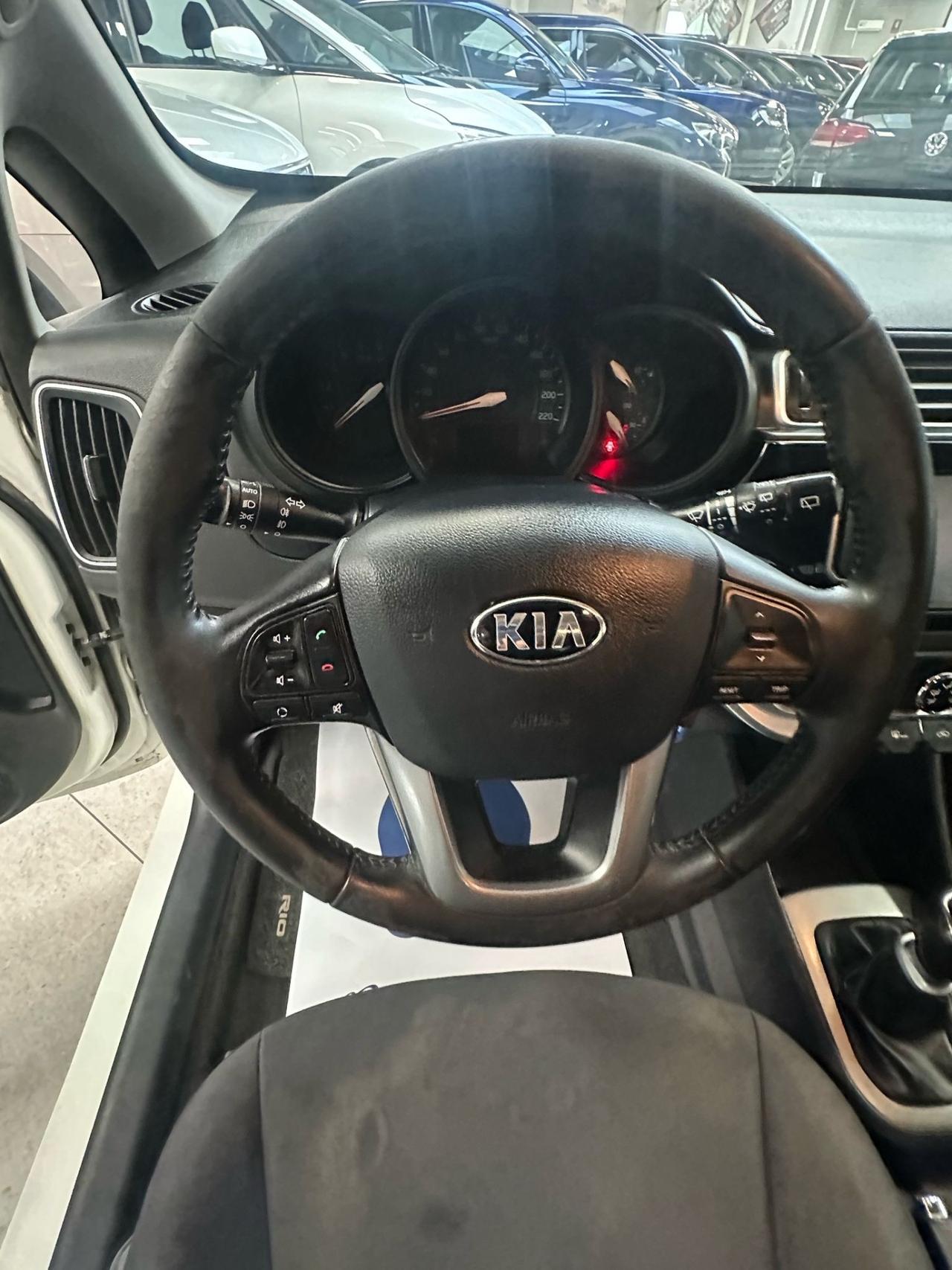 Kia Rio 1.1 CRDi 5p. Active 75CV Ok Neopatentati