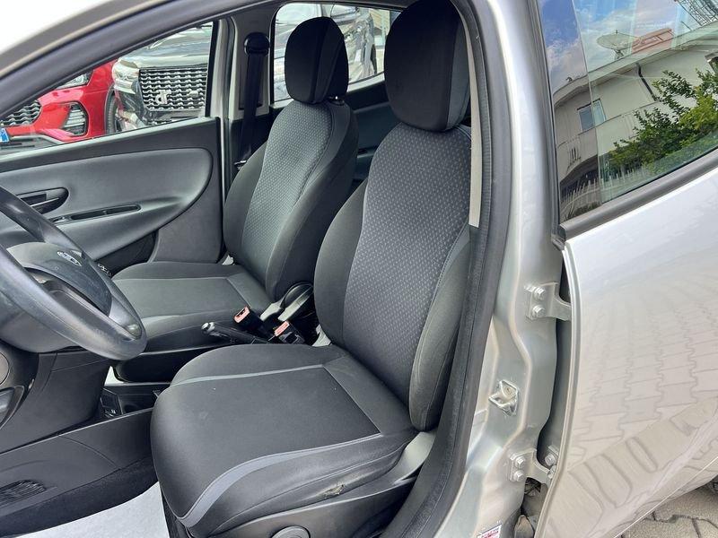 Lancia Ypsilon Ypsilon 1.2 69 CV 5 porte Elefantino