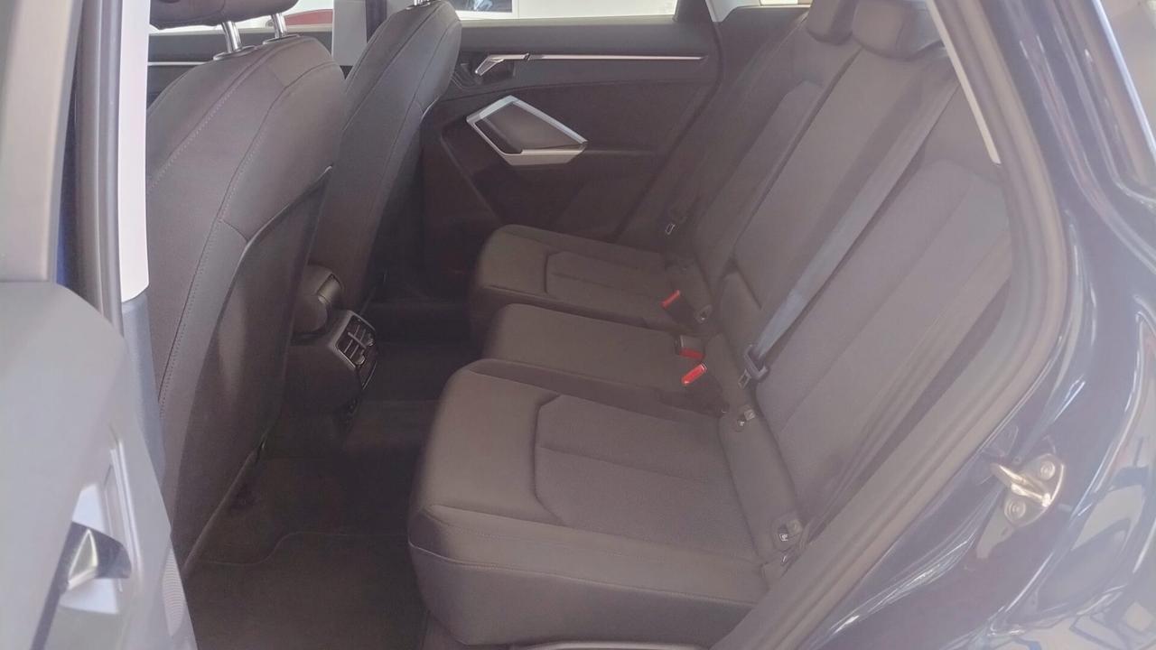 Audi Q3 35 TDI S tronic Business Advanced