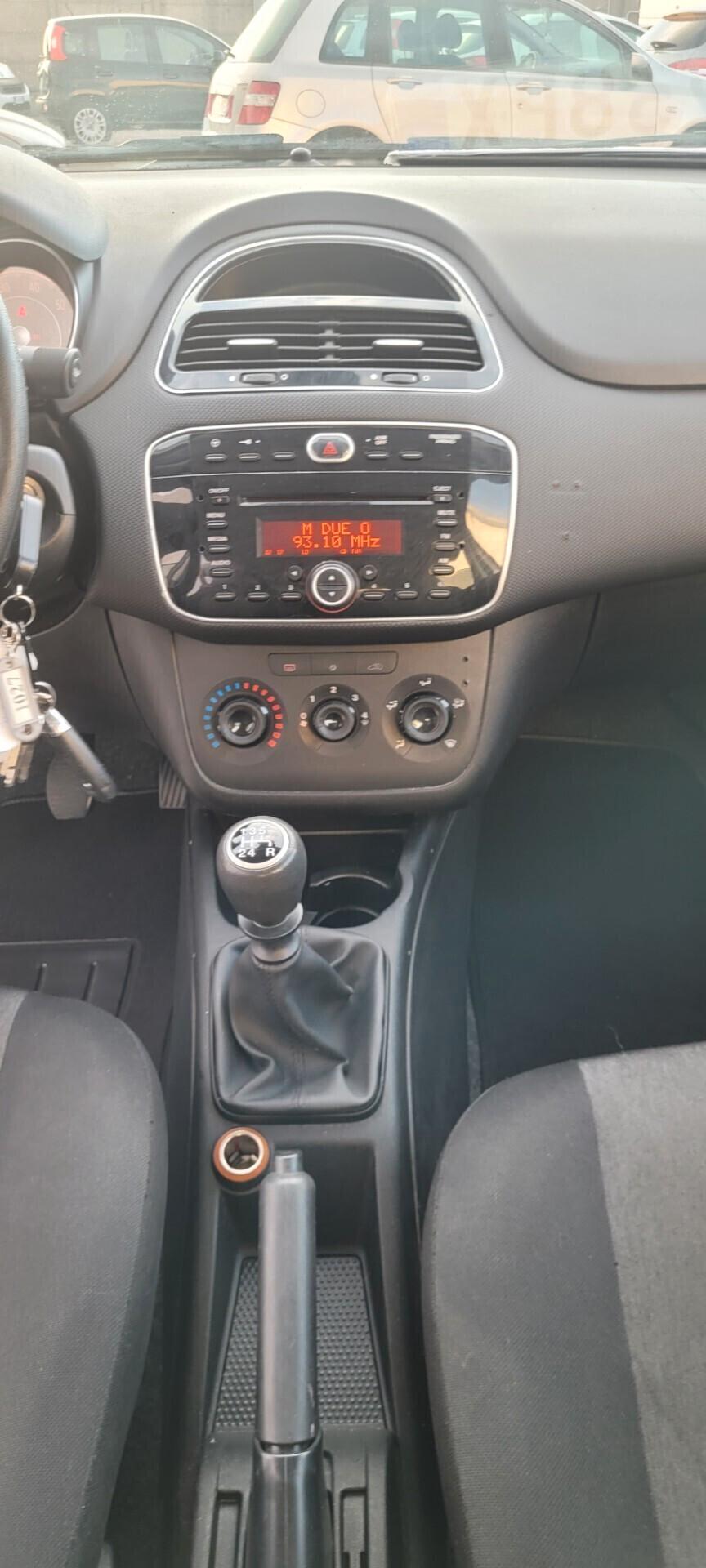 Neopatentata Fiat Punto 1.2 8V 5 porte Street Unico proprietario