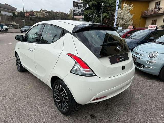 Lancia Ypsilon HYBRID 1.0 70 CV S&S PLATINO/NEOPATENT/PROMO FIN