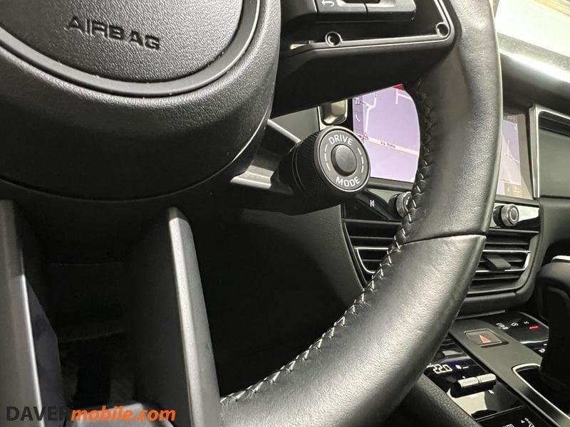 Porsche Macan 2.0 T-tetto/pelle/sosp/20"
