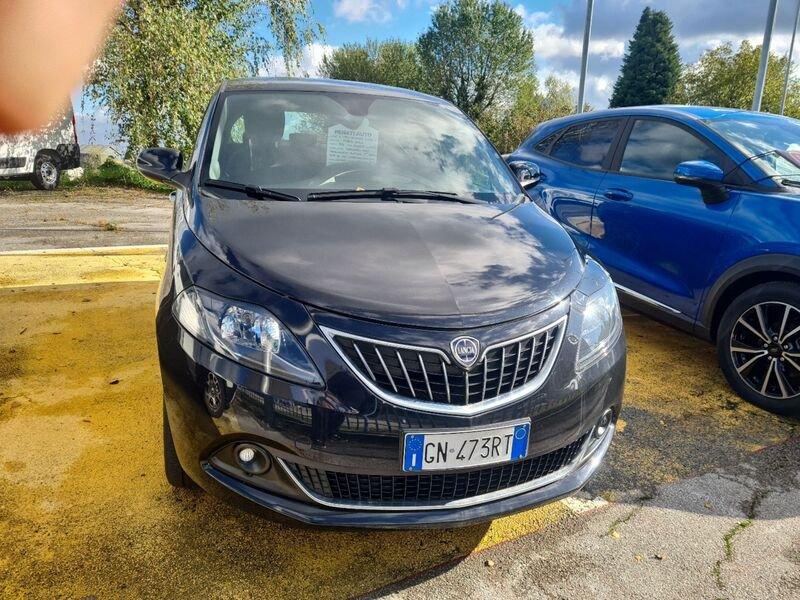 Lancia Ypsilon 1.0 FireFly 5 porte S&S Hybryd Gold