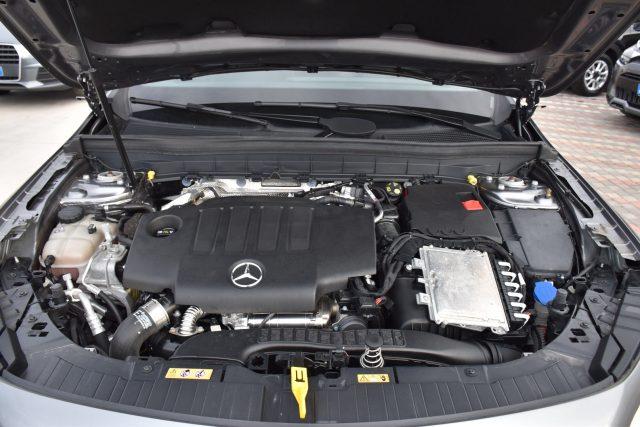 MERCEDES-BENZ GLB 180 d Automatic Business Extra *NAVIGATORE*