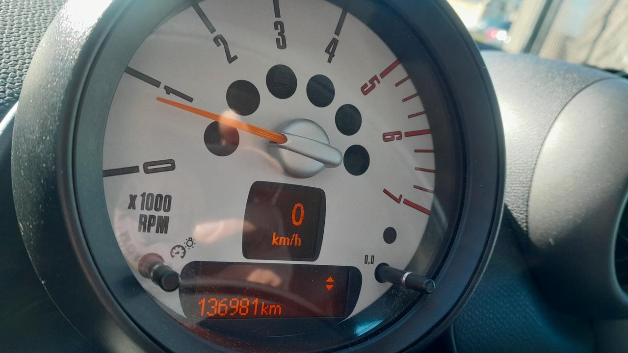 Mini Cooper Countryman 1.6 One D