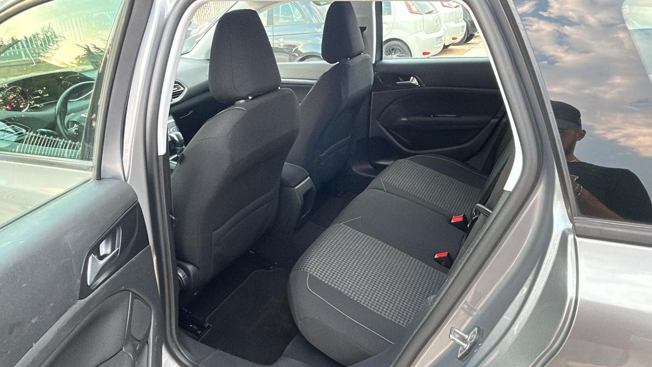 Peugeot 308 BlueHDi 120 S&S SW Business