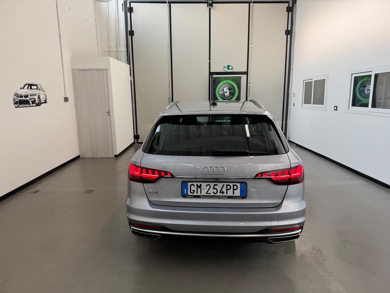 Audi A4 Avant 30 TDI/136 CV S tronic Business Advanced