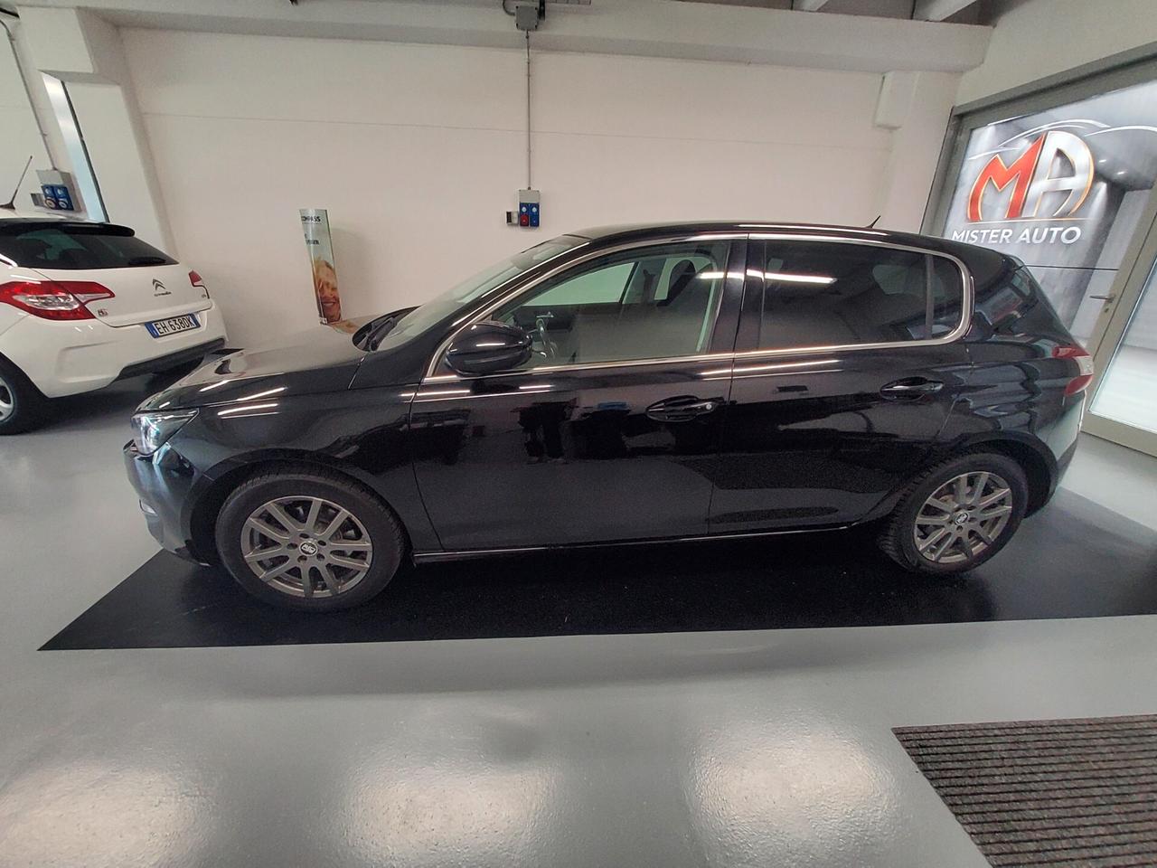Peugeot 308 BlueHDi 120 S&S Allure