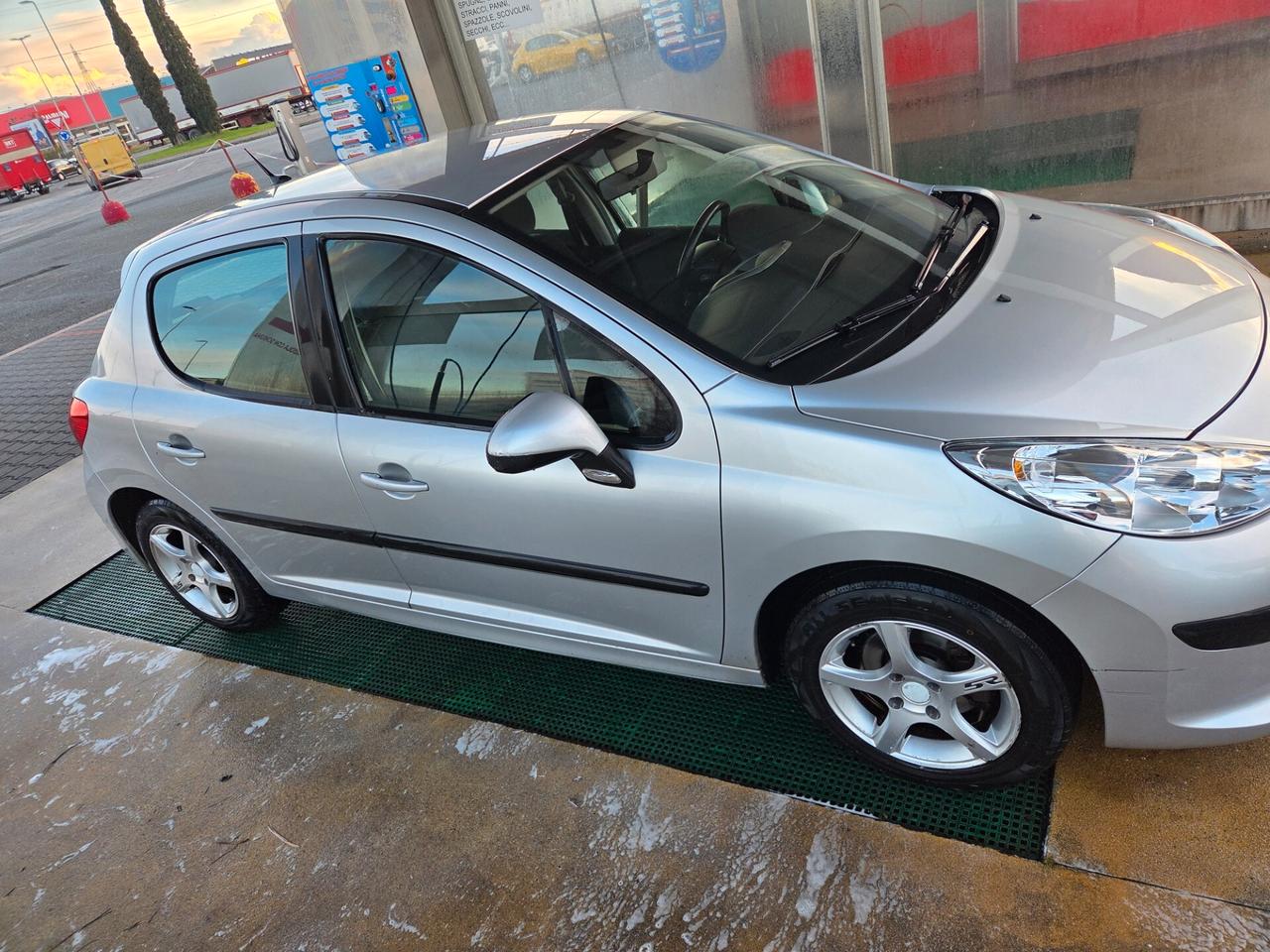 Peugeot 207 1.4 HDi 70CV 5p. 2007