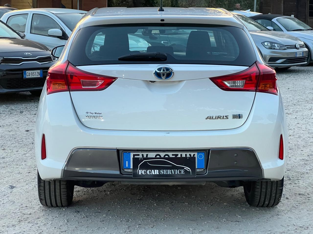Toyota Auris Hybrid Automatica Permute Rate