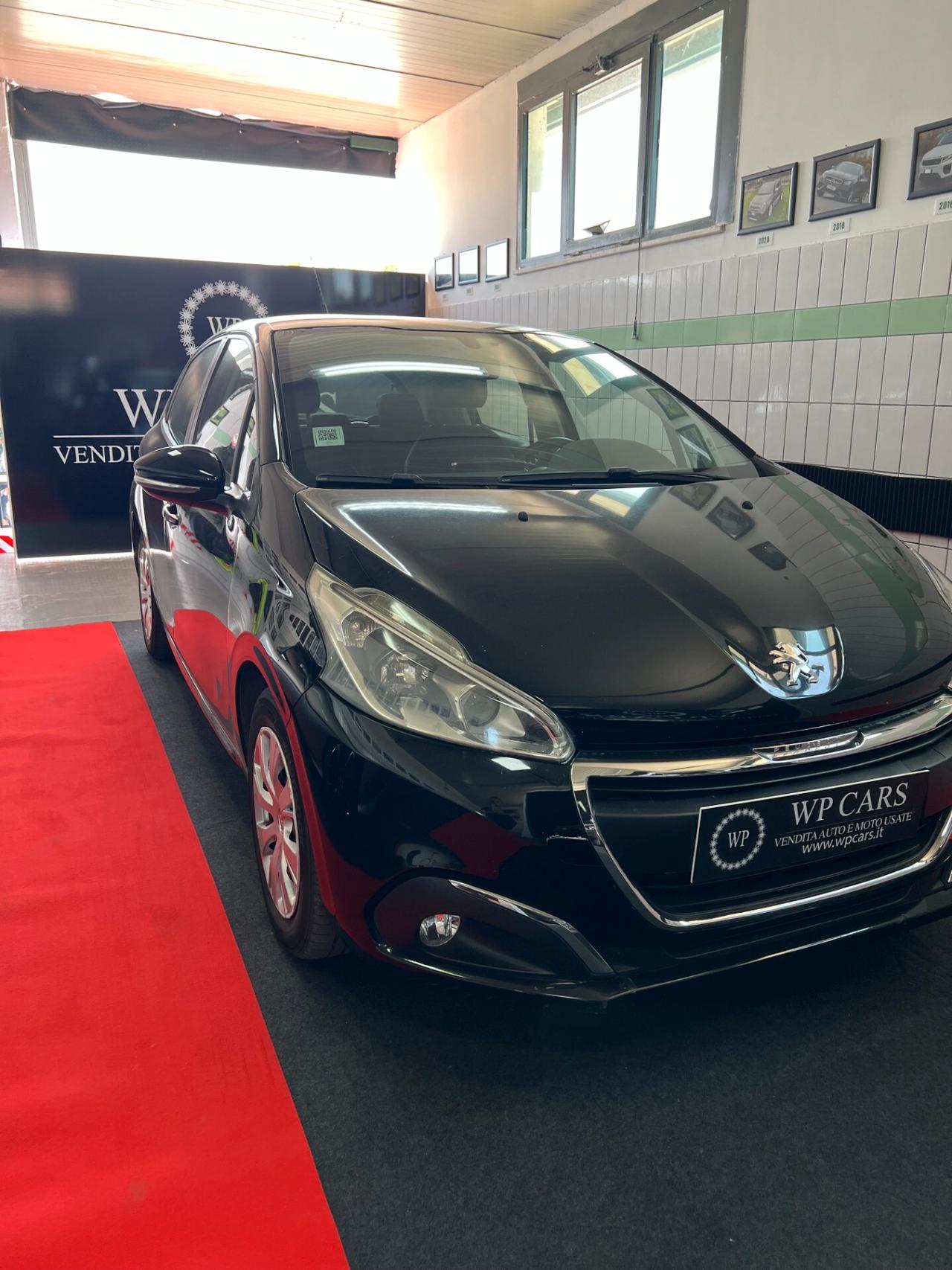 Peugeot 208 1.4 HDi 68 CV 5 porte Business
