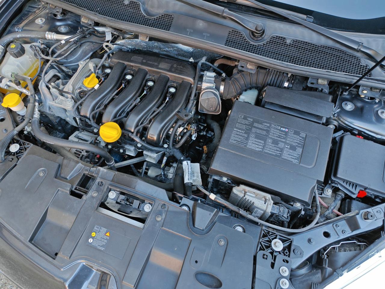 Renault Mégane 1.6 BENZINA 110cv / 30.250km / Unipro