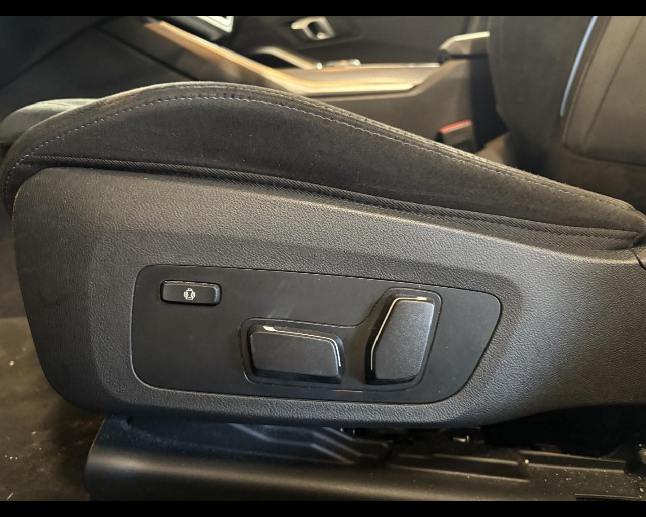 BMW Serie 3(G20/1-80/1) - 320d 48V xDrive Touring Msport Pro