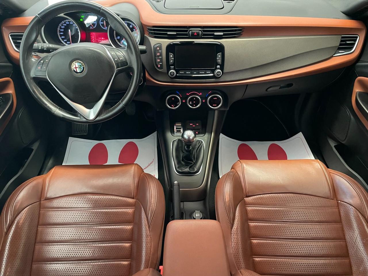 Alfa Romeo Giulietta 1.4 Turbo 120 CV Distinctive Pelle Full NEOPATENTATI !