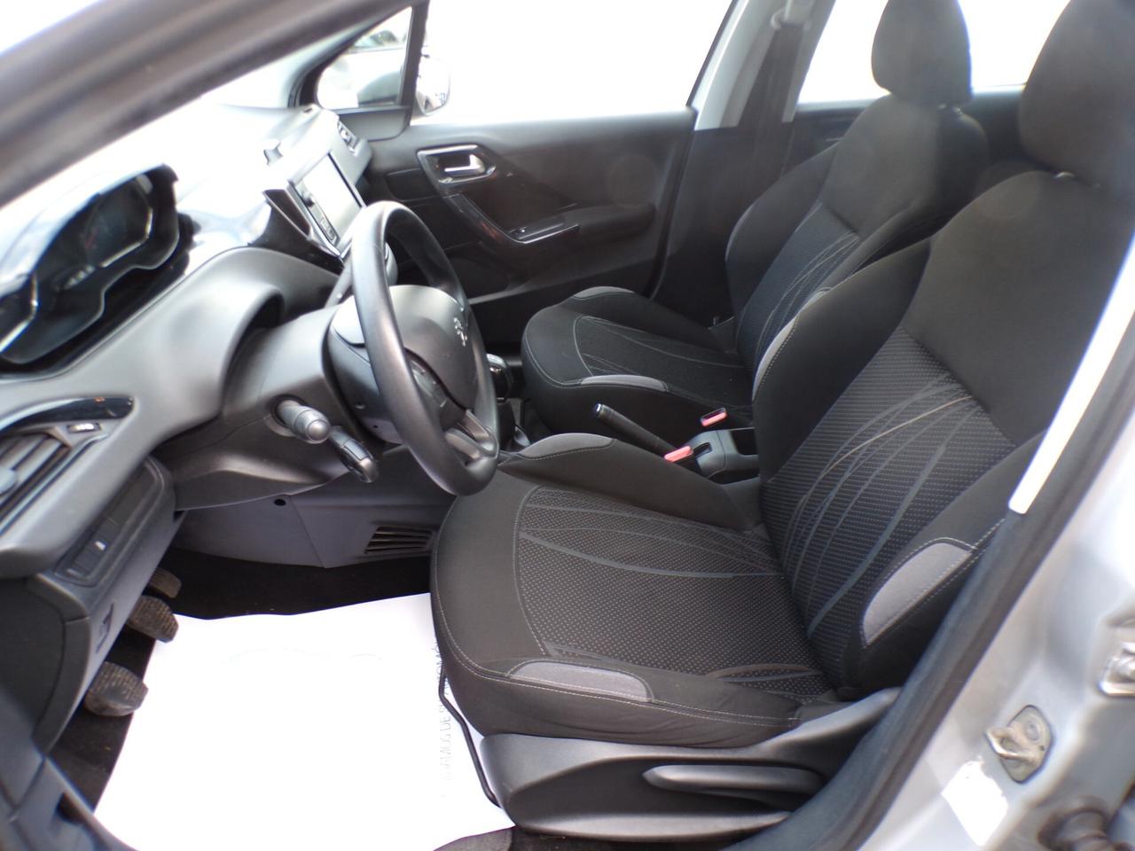 Peugeot 208 1.2 VTi 82 CV 5 porte PURETECH