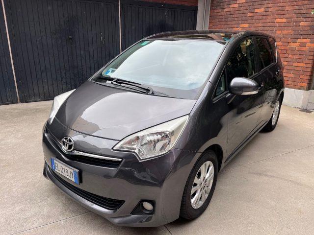 TOYOTA Verso-S 1.4D tetto panoramico unico proprietario