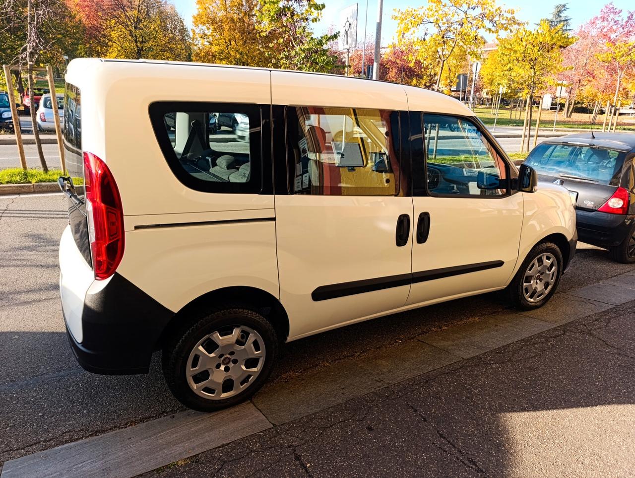 Fiat Doblo Doblò 1.4 16V benzina 5 posti