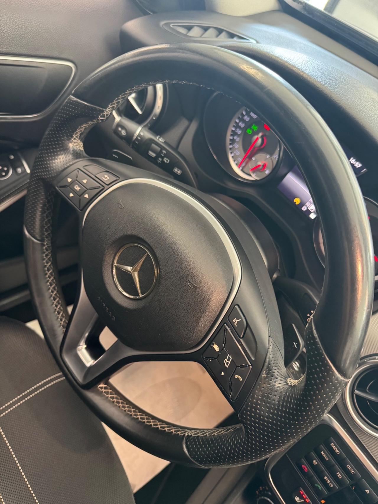 Mercedes-benz GLA 200 d Sport Finanziabile