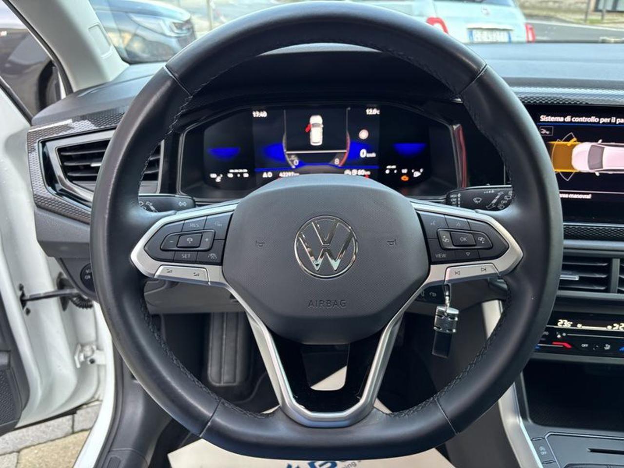 Volkswagen Taigo 1.0 TSI 95 CV Life LED-NAVI-CAM-16"