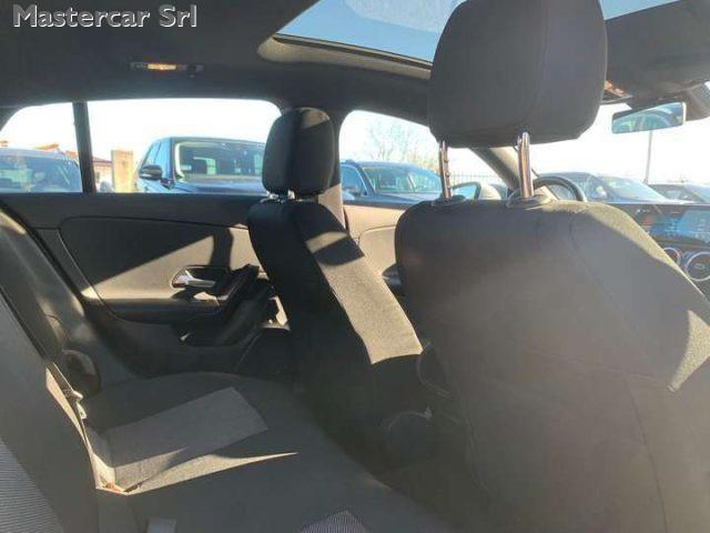 MERCEDES-BENZ CLA 180 CLA Shooting Brake 180 d TETTO d Business GE082CE