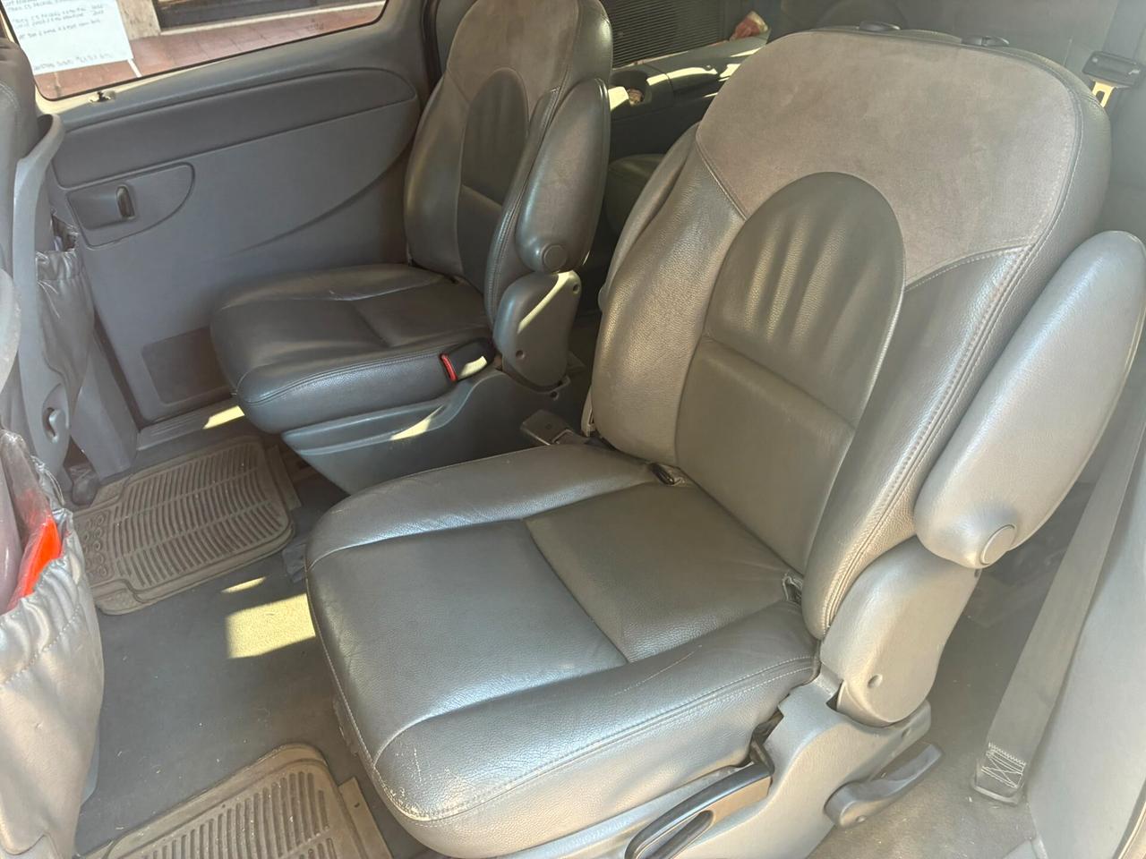 Chrysler Voyager 2.5 CRD cat LX Leather-2005