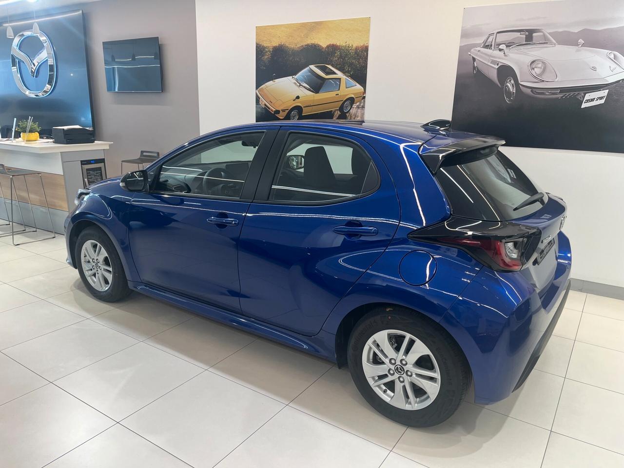 Mazda 2 Full Hybrid Centre Line KM0