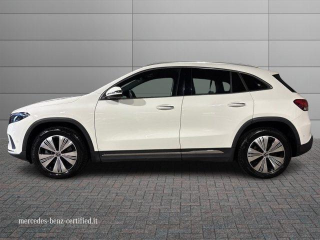 MERCEDES-BENZ EQA 250+ Sport Plus