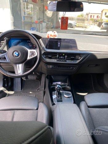 Bmw 116 116d 5p. Msport