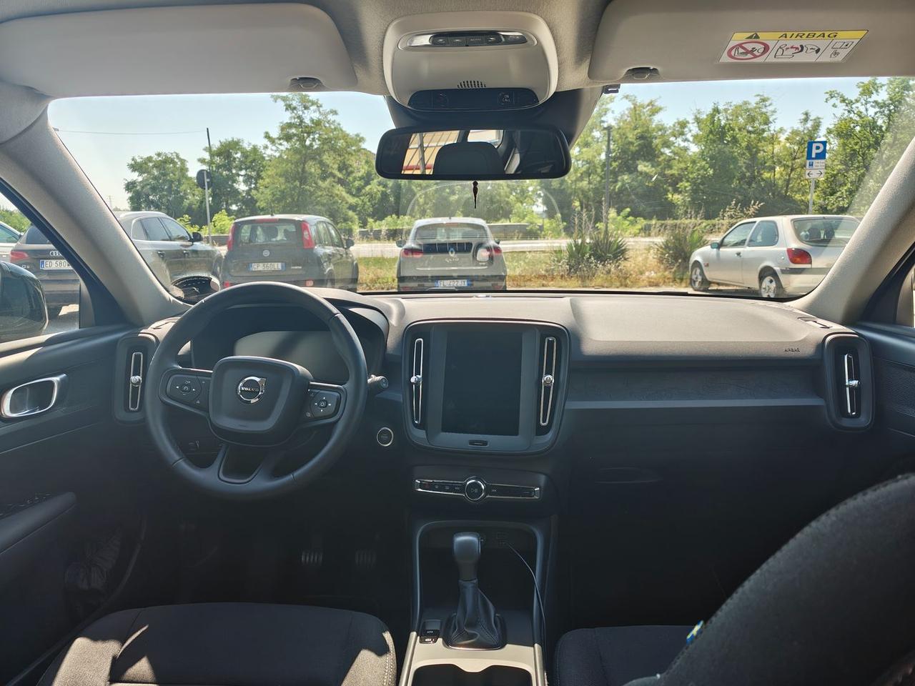 Volvo XC40 Essential T2 #11401