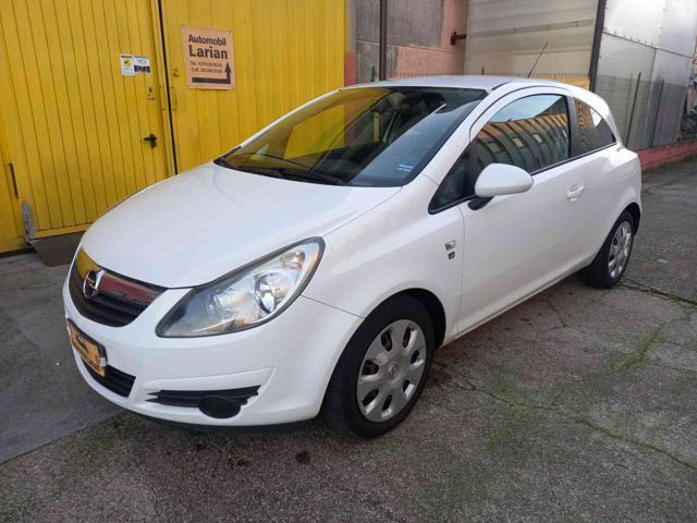 OPEL Corsa 1.2 3 porte Sport NEOPATENTATI