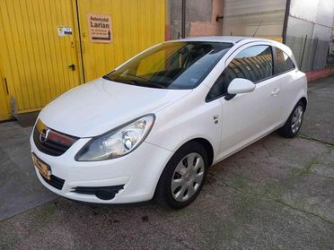 OPEL Corsa 1.2 3 porte Sport NEOPATENTATI