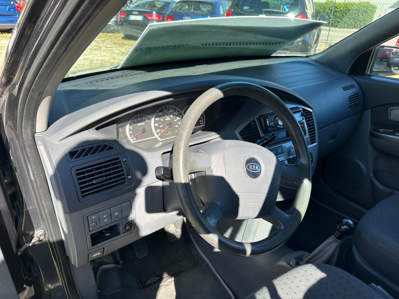 Kia Carens 1.6 16V Family GPL