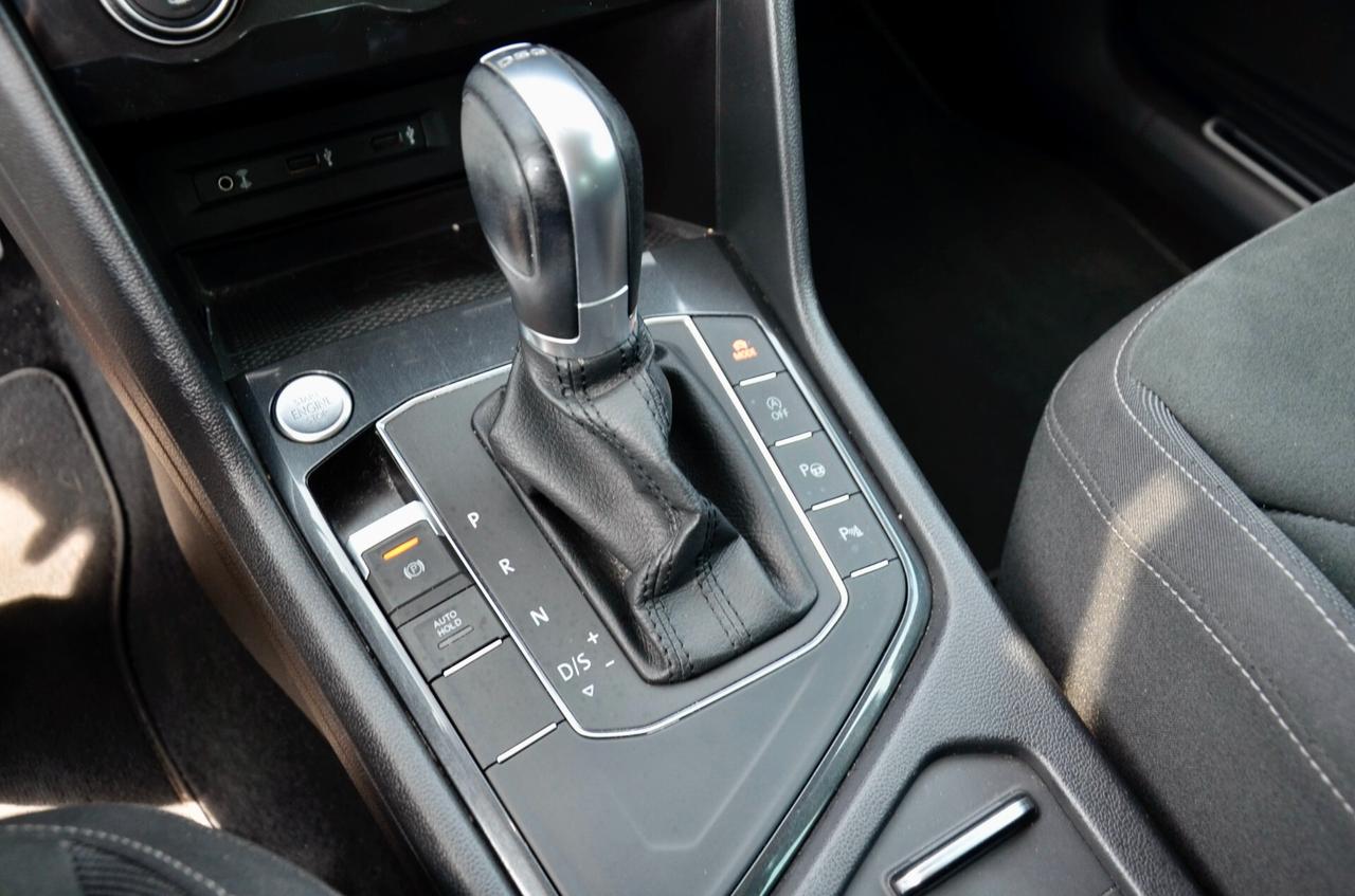 VOLKSWAGEN TIGUAN 2.0 TDI EXECUTIVE 150cv DSG, UNICOPROPRIETARIO, SERVICE VW, NAVI, RETROCAMERA, APPLE ANDROID, 18", PERMUTE