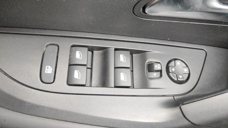 Peugeot 2008 PureTech 130 S&S Allure Pack
