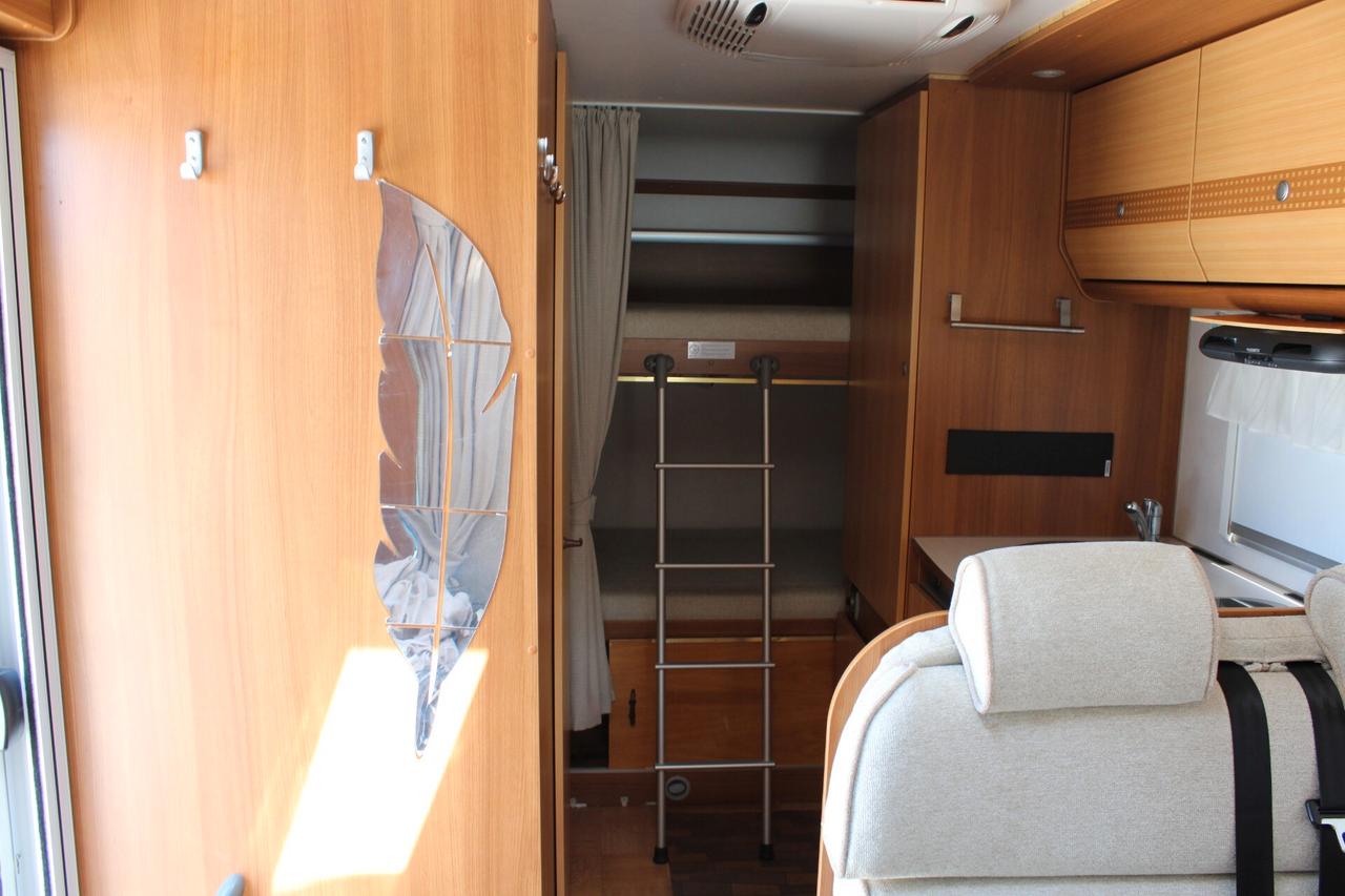 Ford CARADO FORD TRANSIT CAPRON A 241 IMPIANTO A IDROGENO