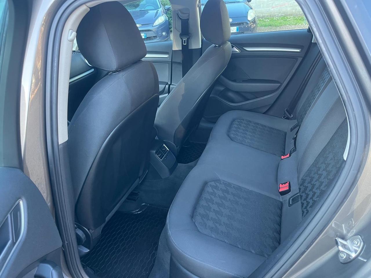 Audi A3 1.6 Diesel - Neopatentati - Automatico