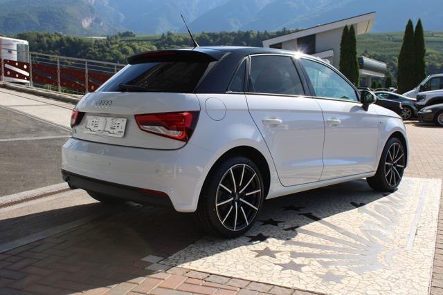 AUDI A1 SPB 1.6TDI 116cv S-line-XENON