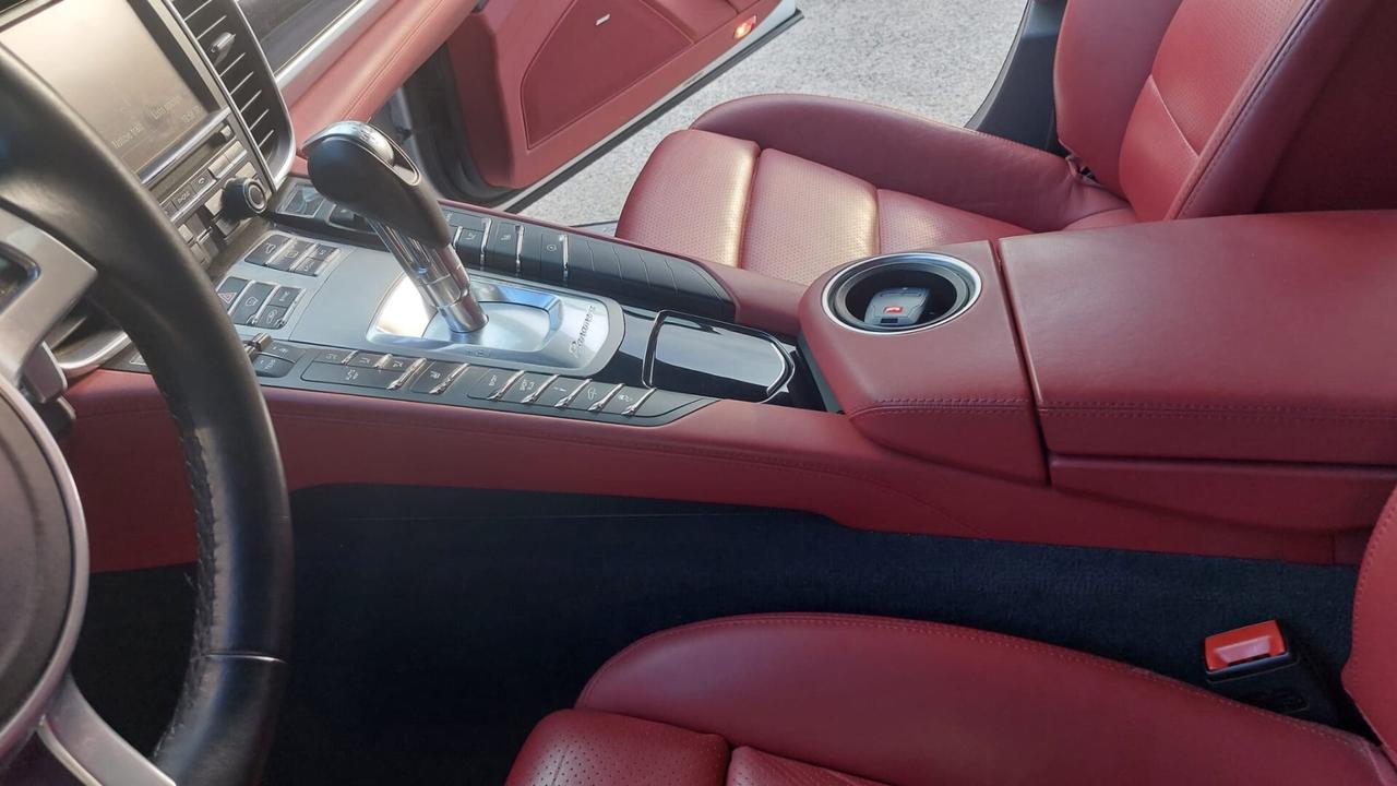 Porsche Panamera - 3.0 Diesel - Edition 300 Cv