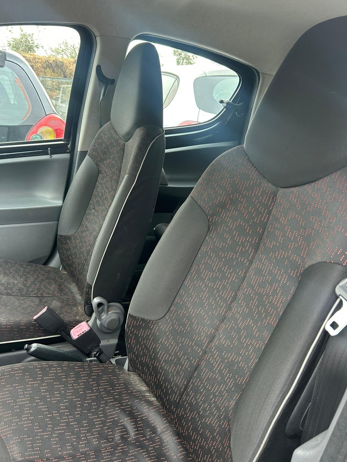 Peugeot 107 1.0 68CV 5p. Plaisir