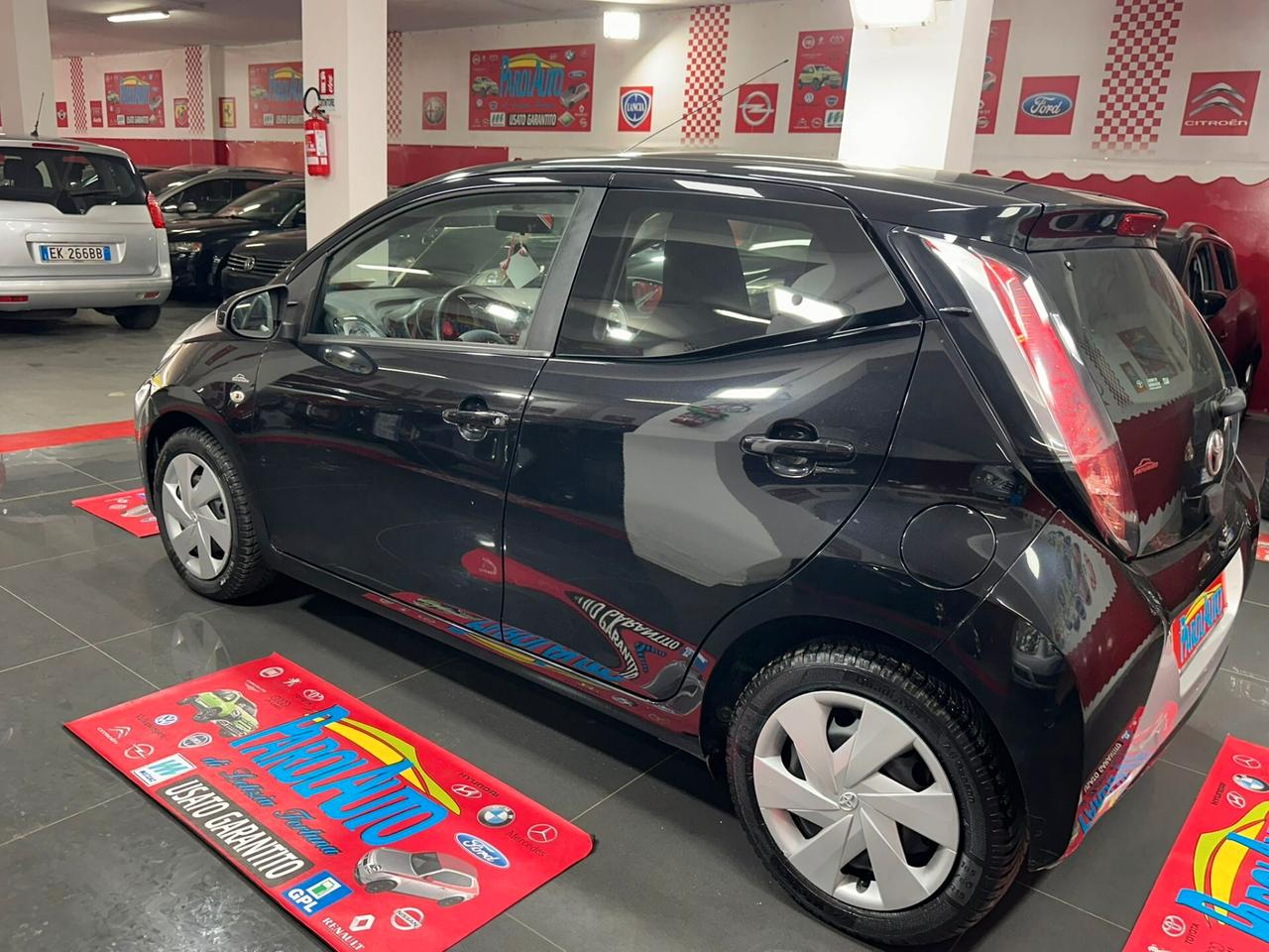 Toyota Aygo 1.0 VVT-i 69 CV x-BLACK - 2016
