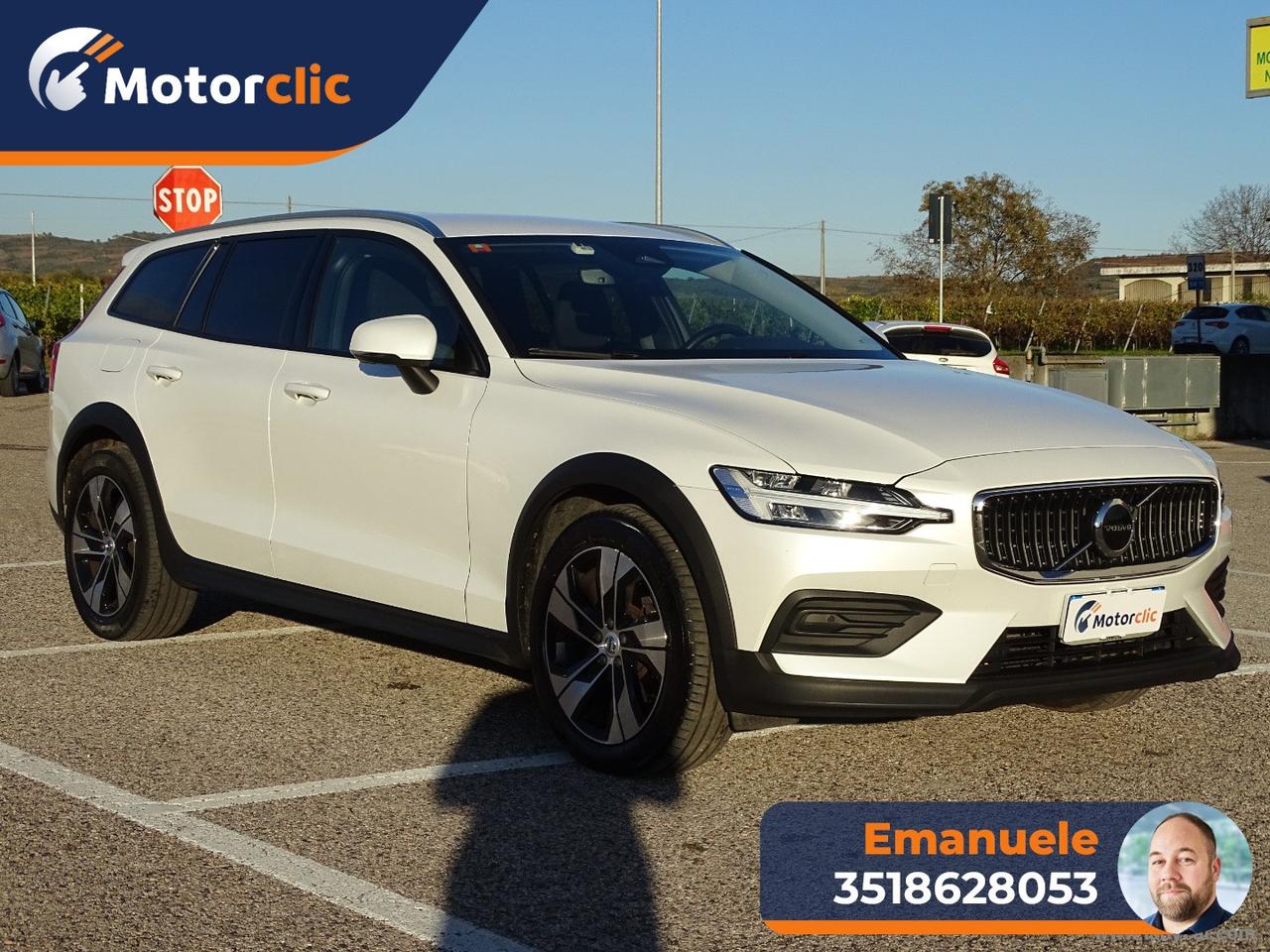VOLVO V60 Cross Country B4