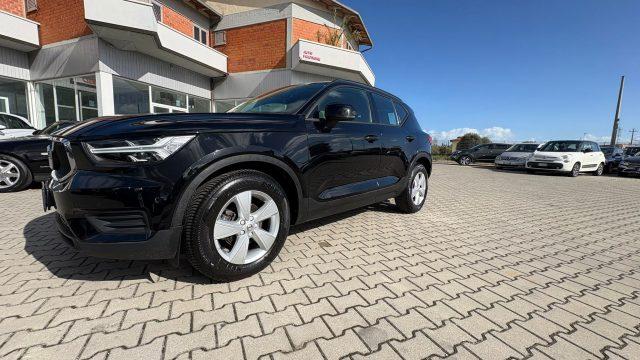 VOLVO XC40 T2 Geartronic Momentum ***IVA ESPOSTA***