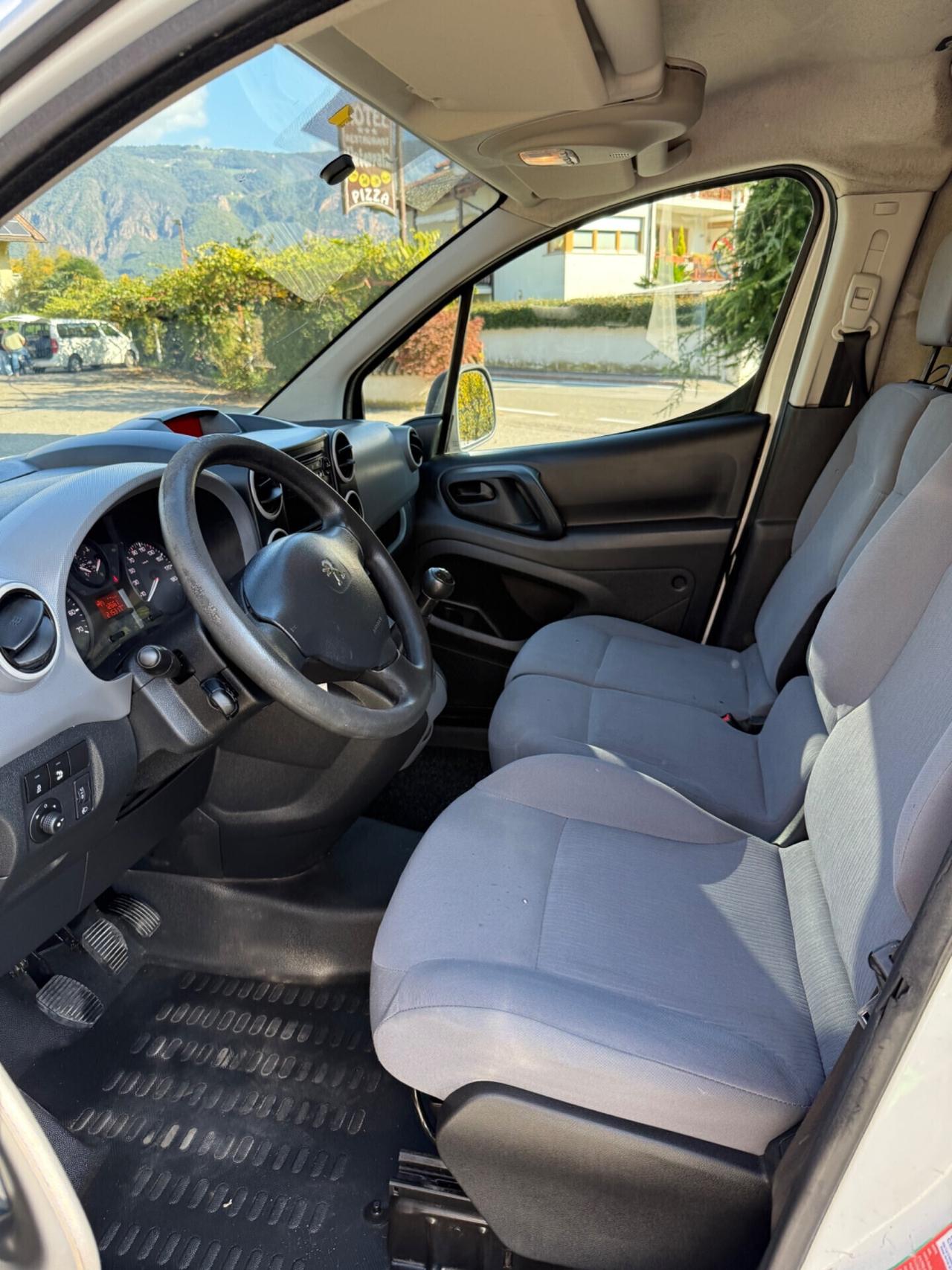 Peugeot Partner BlueHDi 100 L1 Pianale Cabinato