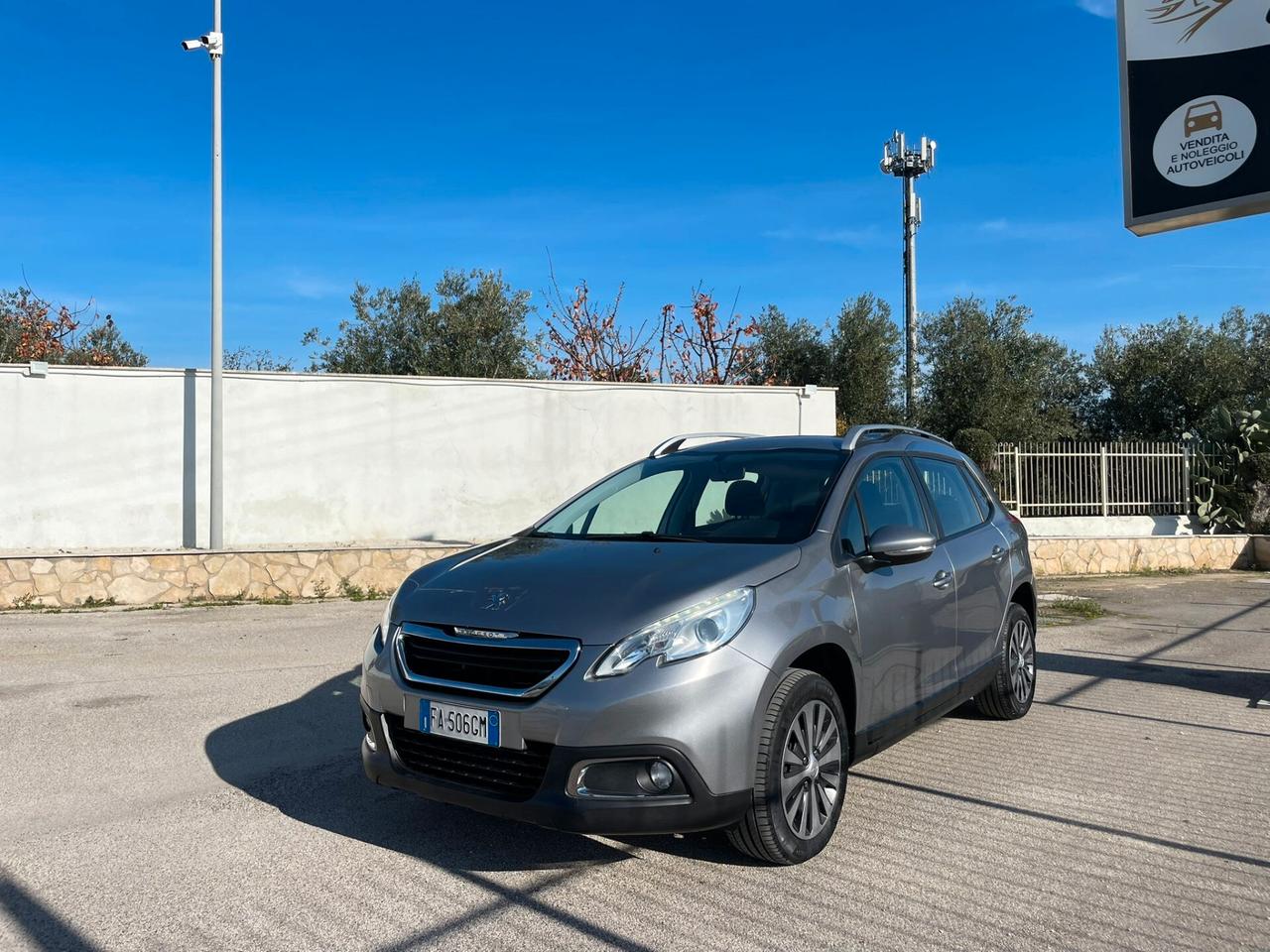 PEUGEOT 2008 BlueHDi 100 S&S Allure