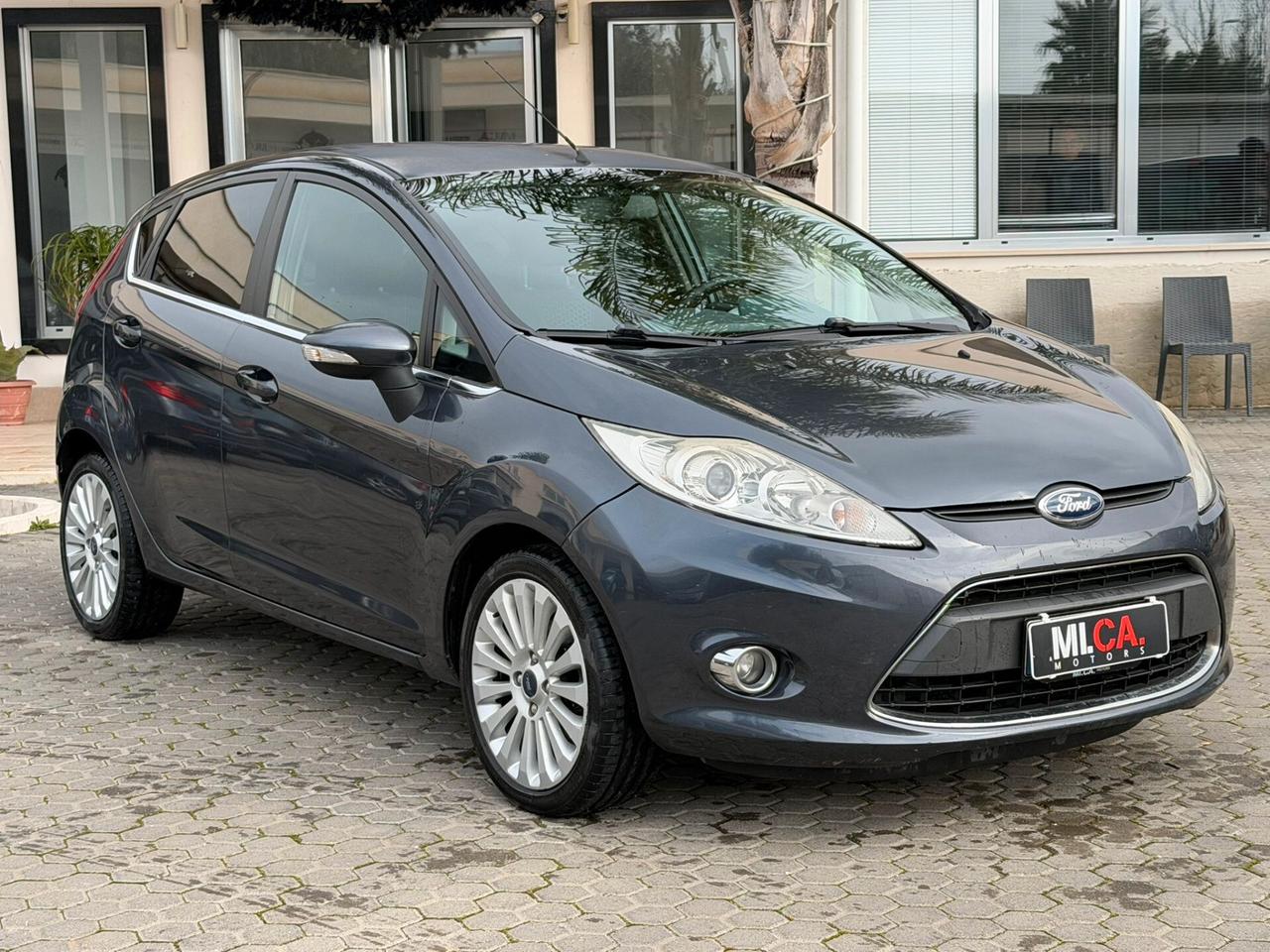 Ford Fiesta 1.4 TDCi 68CV 5 porte Titanium