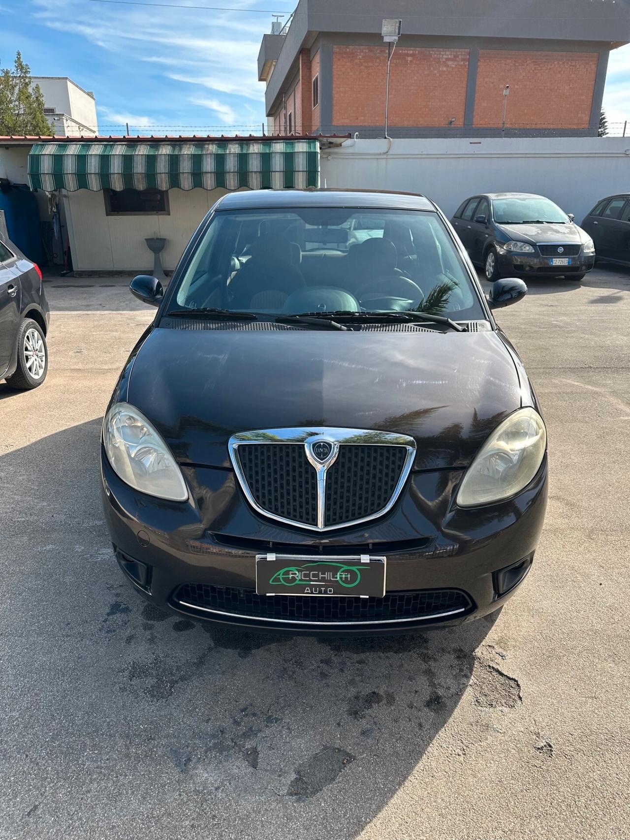 LANCIA YPSILON 1.2 BENZINA 2007 OK NEOPATENTATI