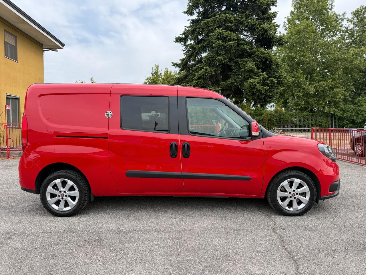 Fiat Doblo 1.6 MJT 120CV S&S PL COMBI MAXI LOUNGE - GANCIO TRAINO